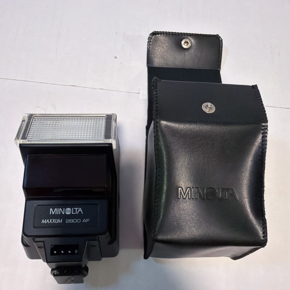 Vintage Minolta Maxxum Flash 2800AF Electronic Flash In Original Case